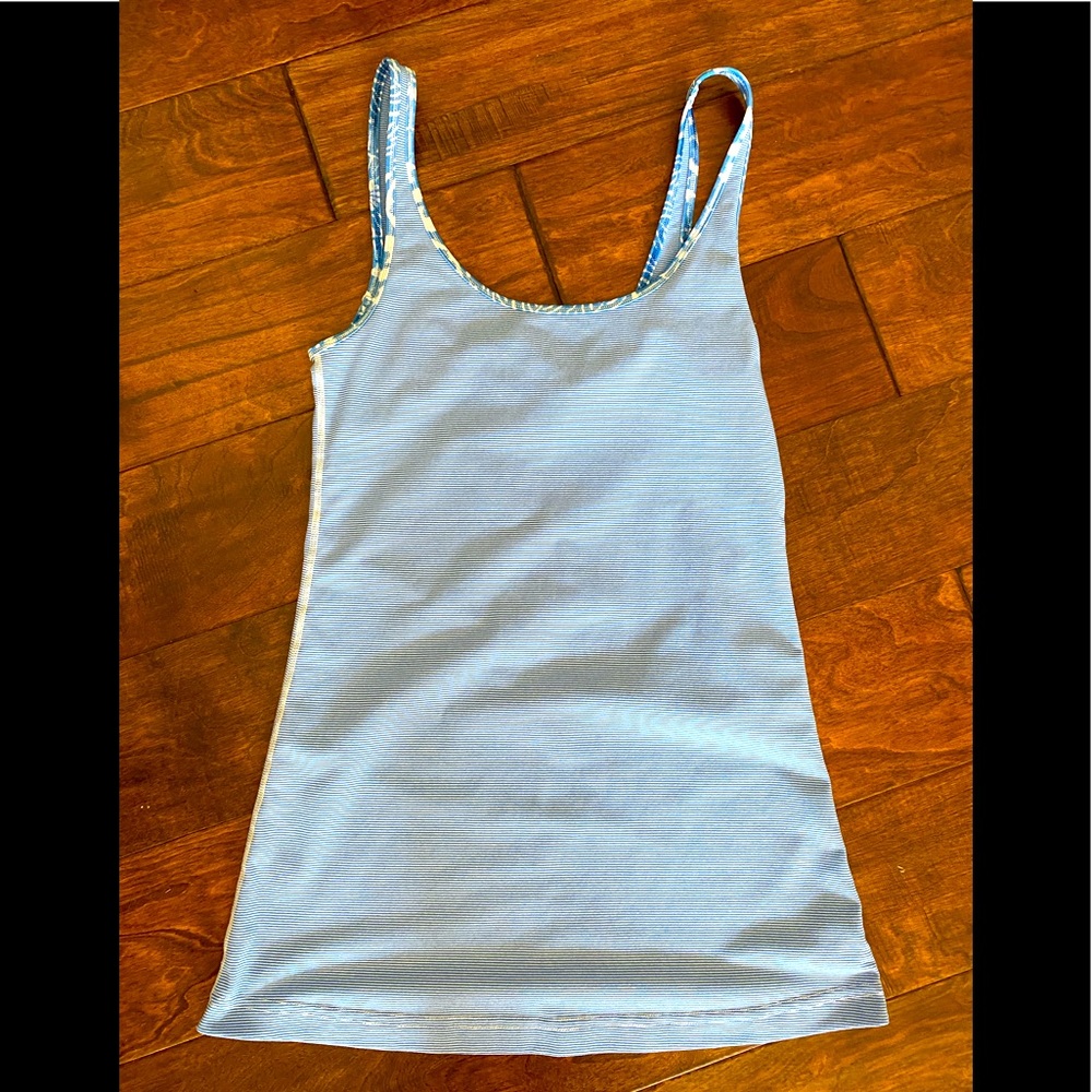 Lululemon Blue Striped Tank Top 🔹⚪️🔹